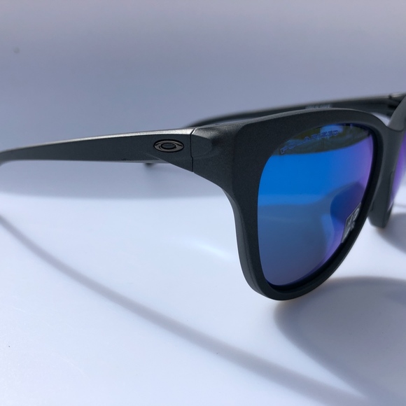 Oakley Hold Out Sunglasses main image 6
